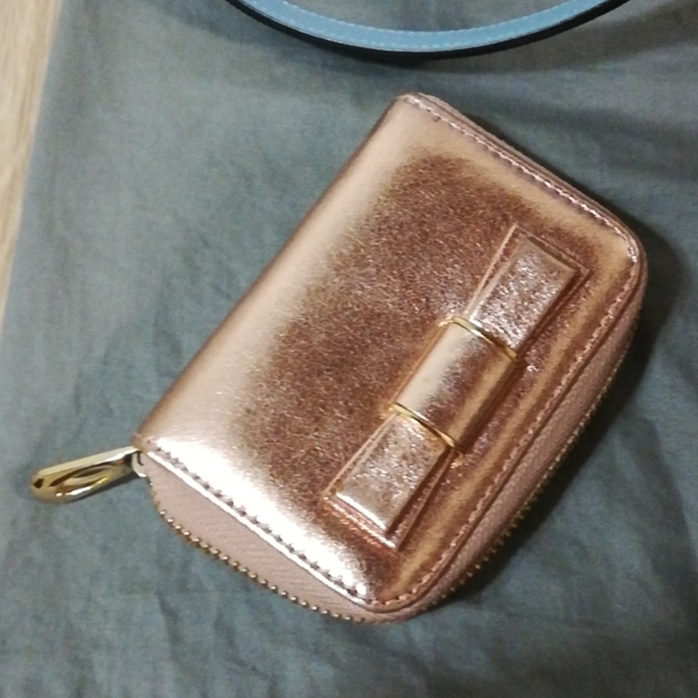 Card holder/wallet